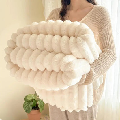 🛏️Thickened Rabbit Plush&Milk Velvet Cover Blanket🍂Wrap up in Ultimate Comfort