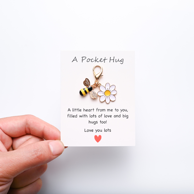 Cute Insect Daisy Keychain & Card