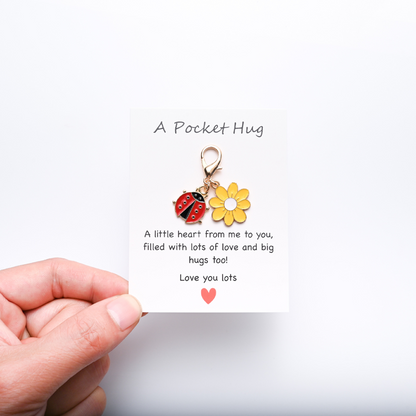 Cute Insect Daisy Keychain & Card