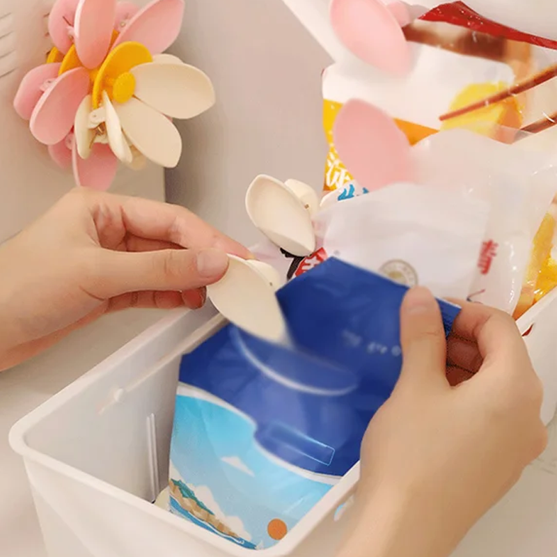 Lotus-Shaped Magnetic Food Clip & Fridge Magnet