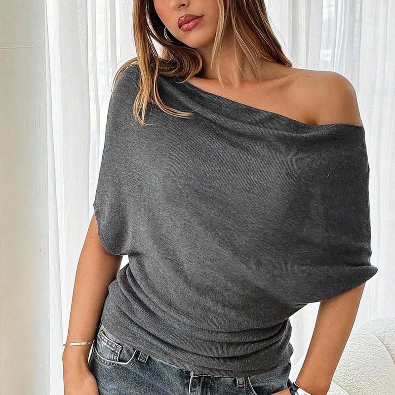 Women's Asymmetrical Off-Shoulder Batwing Sleeve Top👚