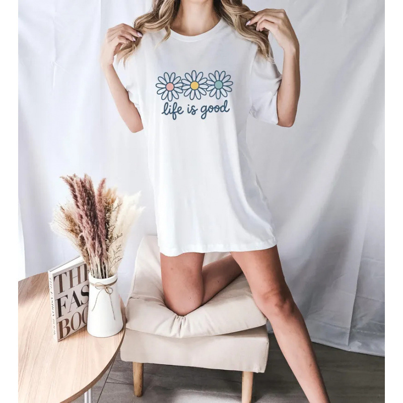 👕  "Life is Good" T-Shirt – Daisy Graphic, Cotton, Relaxed Fit, Positive ✨